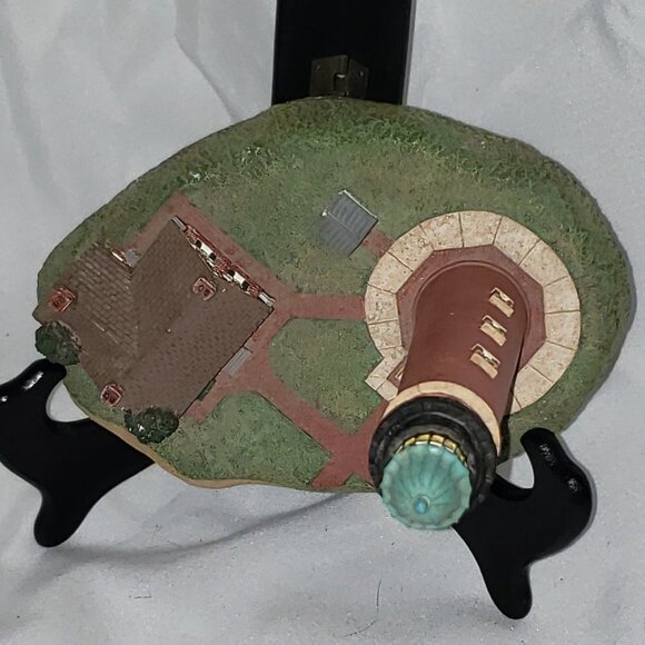 "Ponce de Leon" Lighthouse from The Danbury Mint  Historic Lighthouse Collection - Picture 3 of 4